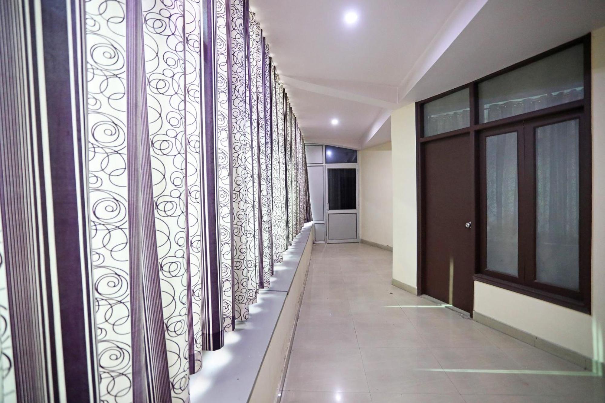 Hotel O Mahipalpur Inn New Delhi Exterior foto