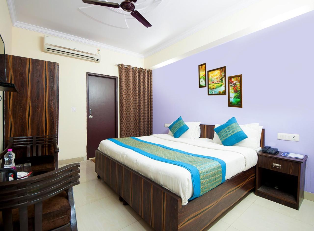Hotel O Mahipalpur Inn New Delhi Exterior foto