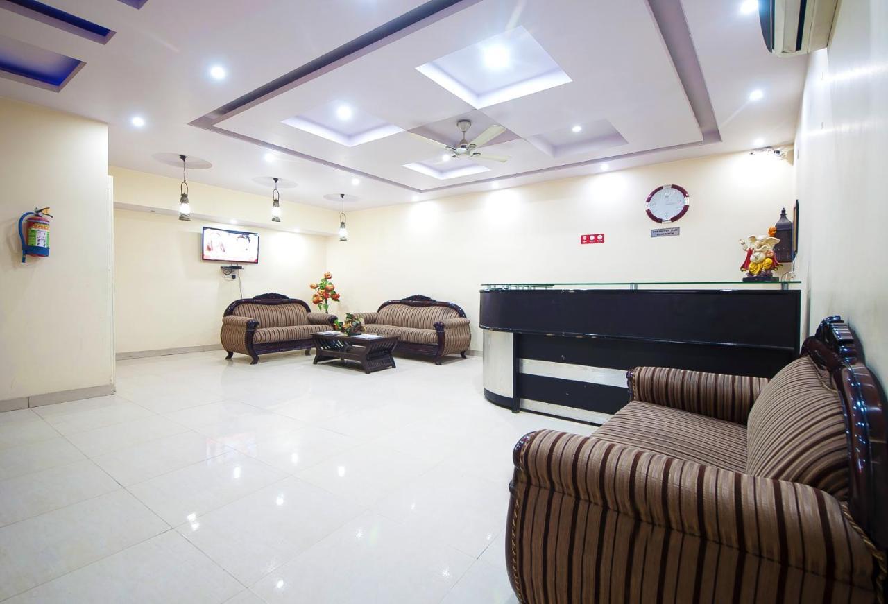 Hotel O Mahipalpur Inn New Delhi Exterior foto