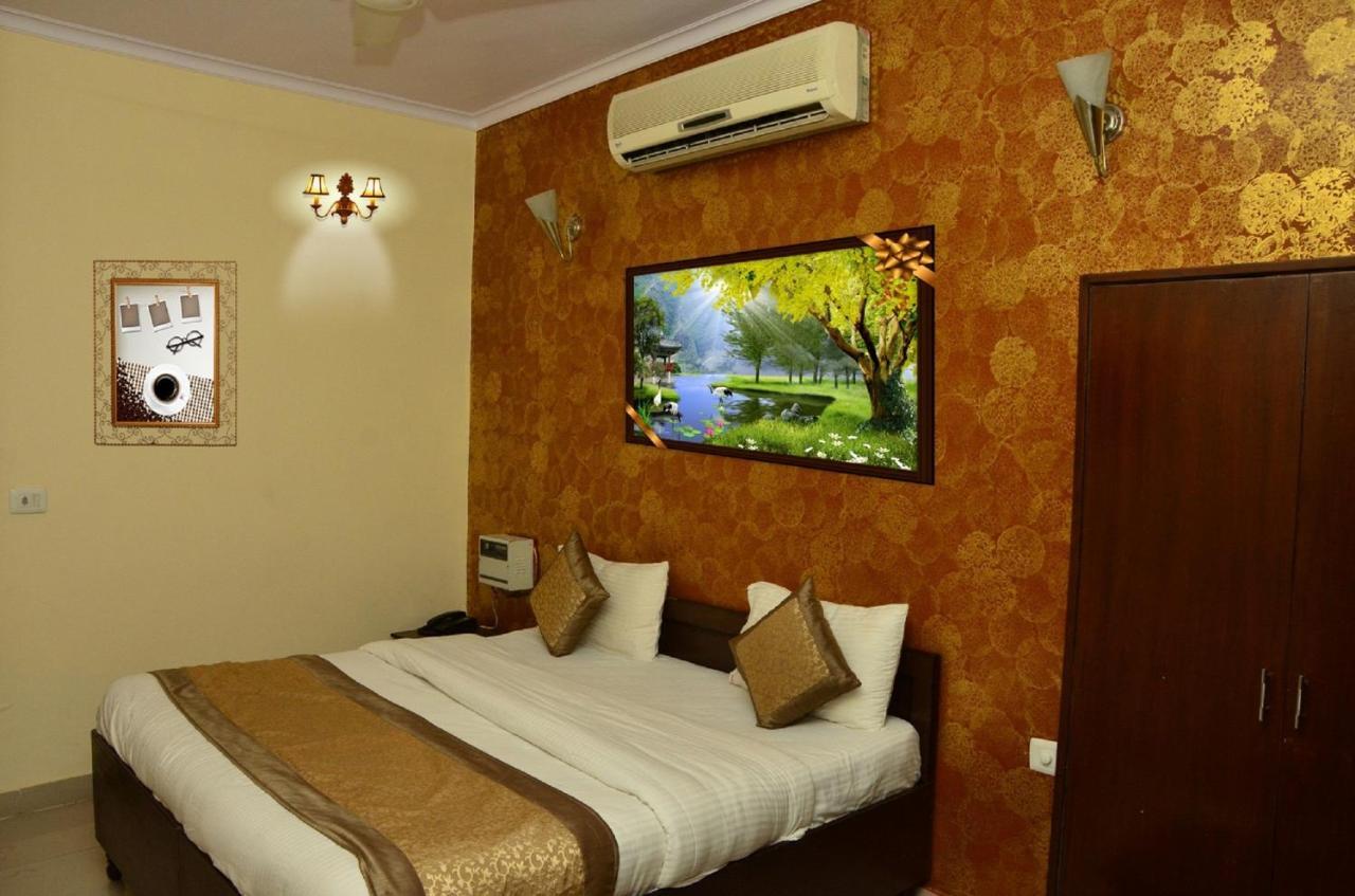 Hotel O Mahipalpur Inn New Delhi Exterior foto